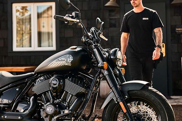 2024 Indian Chief Bobber Dark Horse