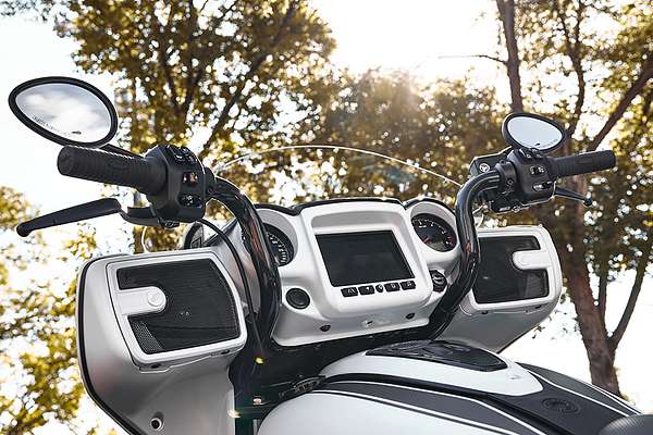 2024 Indian Chieftain Dark Horse