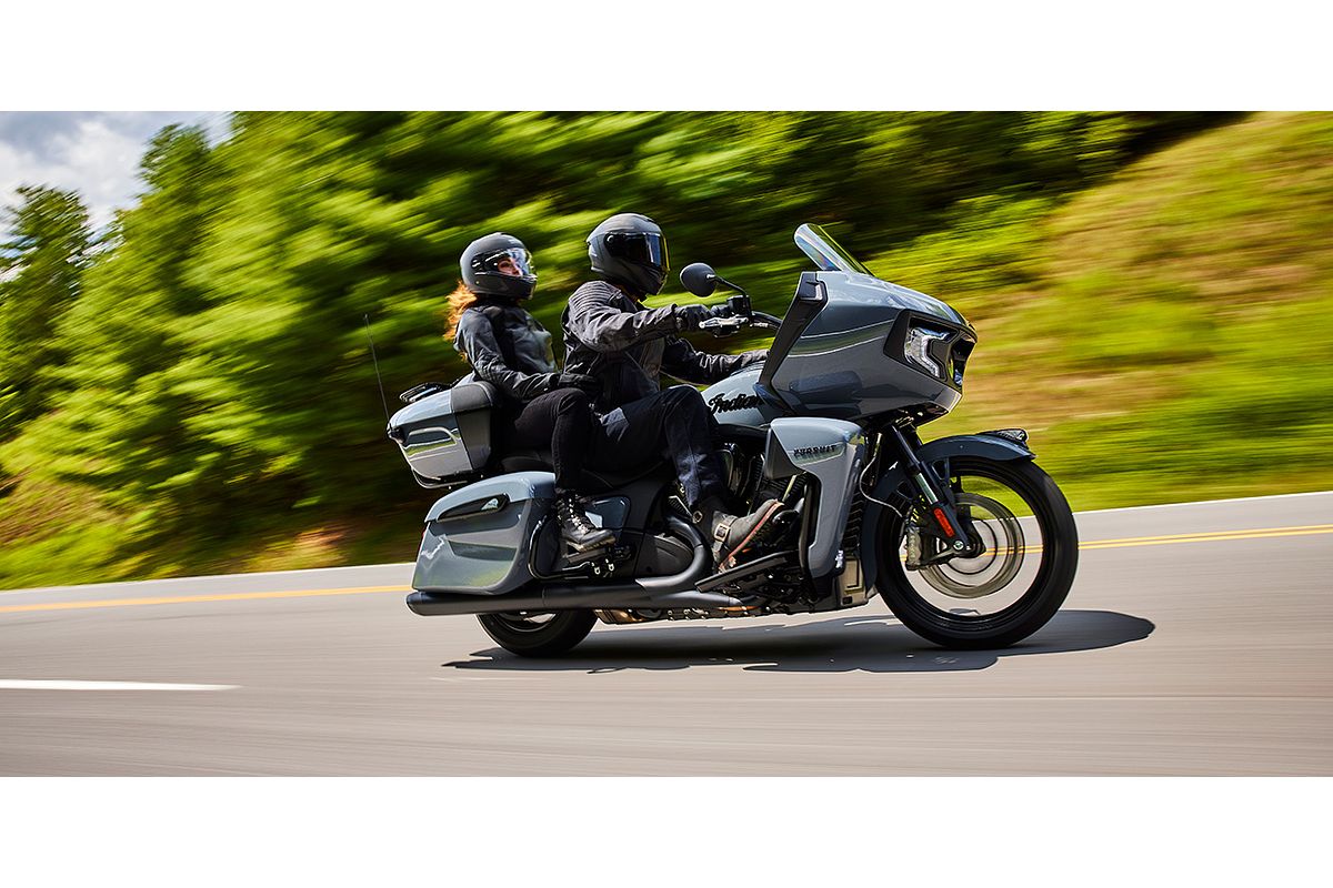 2024 Indian Indian Pursuit Dark Horse