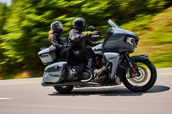 2024 Indian Indian Pursuit Dark Horse