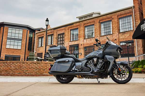 2024 Indian Indian Pursuit Dark Horse