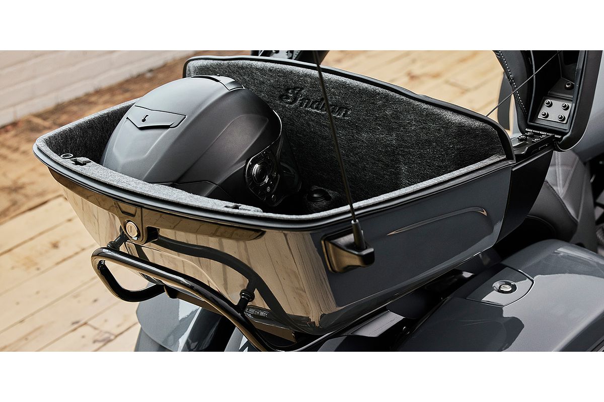 2024 Indian Indian Pursuit Dark Horse