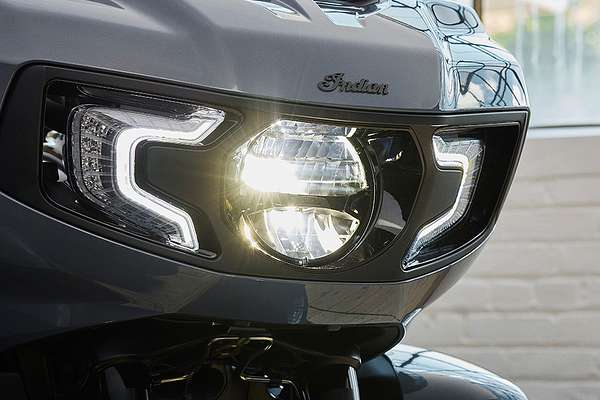 2024 Indian Indian Pursuit Dark Horse