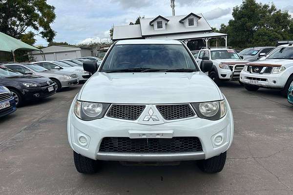 2013 Mitsubishi Triton GL-R MN 4X4