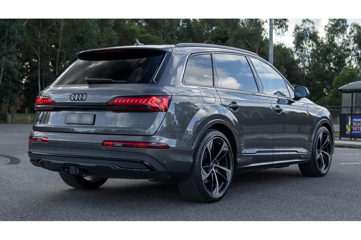 2023 Audi Q7 45 TDI Dynamic Black 4M