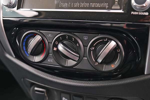 2023 Nissan Navara ST D23 4X4