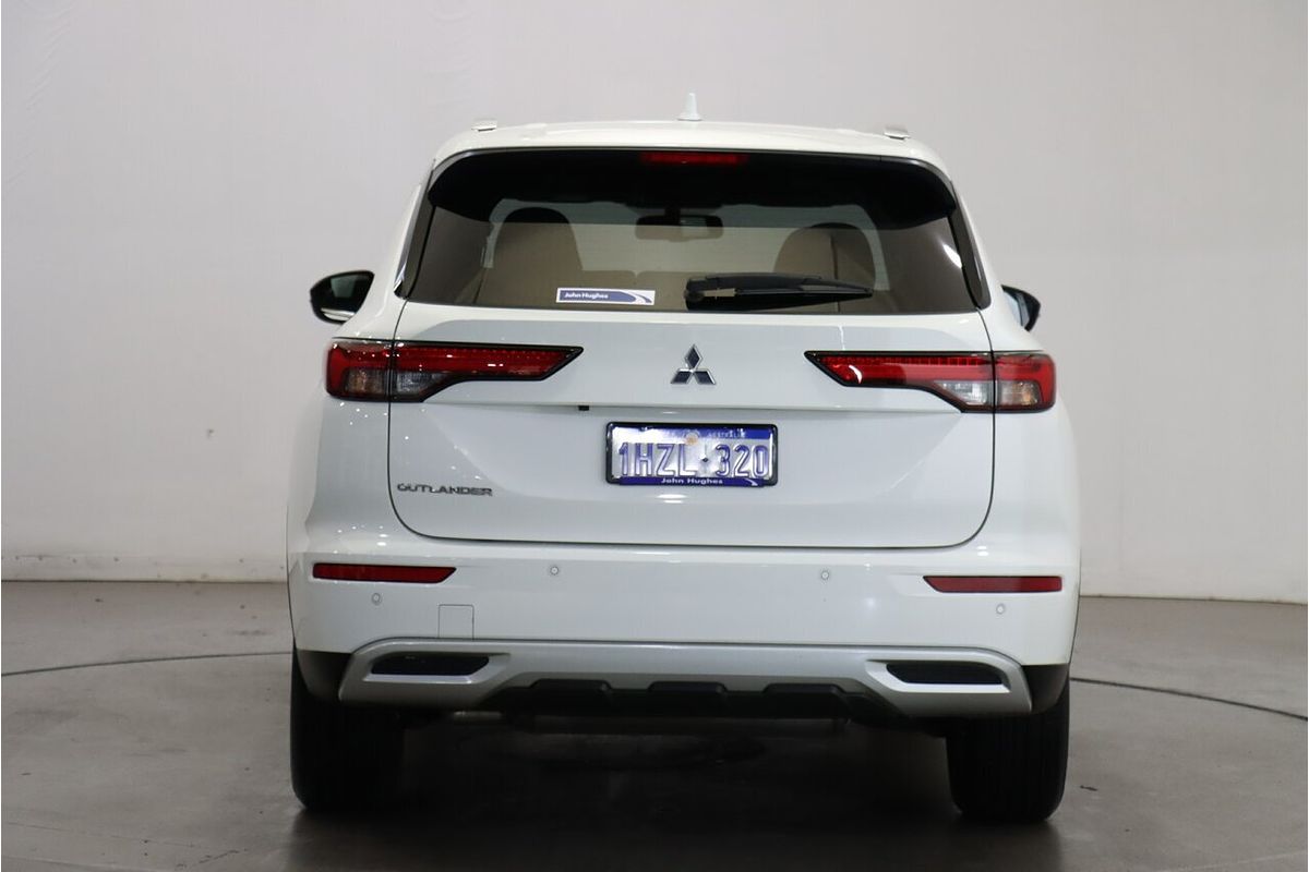 2023 Mitsubishi Outlander LS ZM