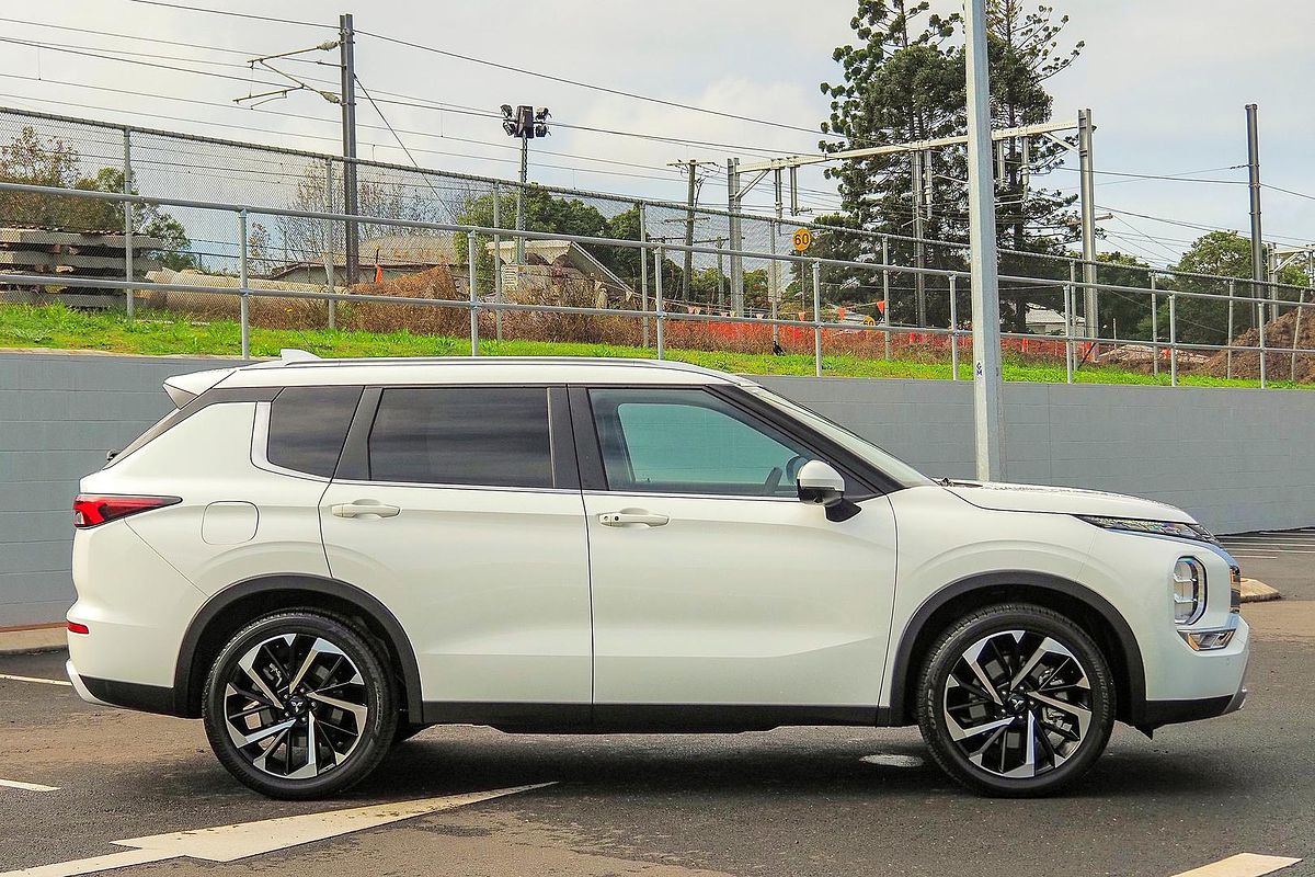 2023 Mitsubishi Outlander Aspire ZM