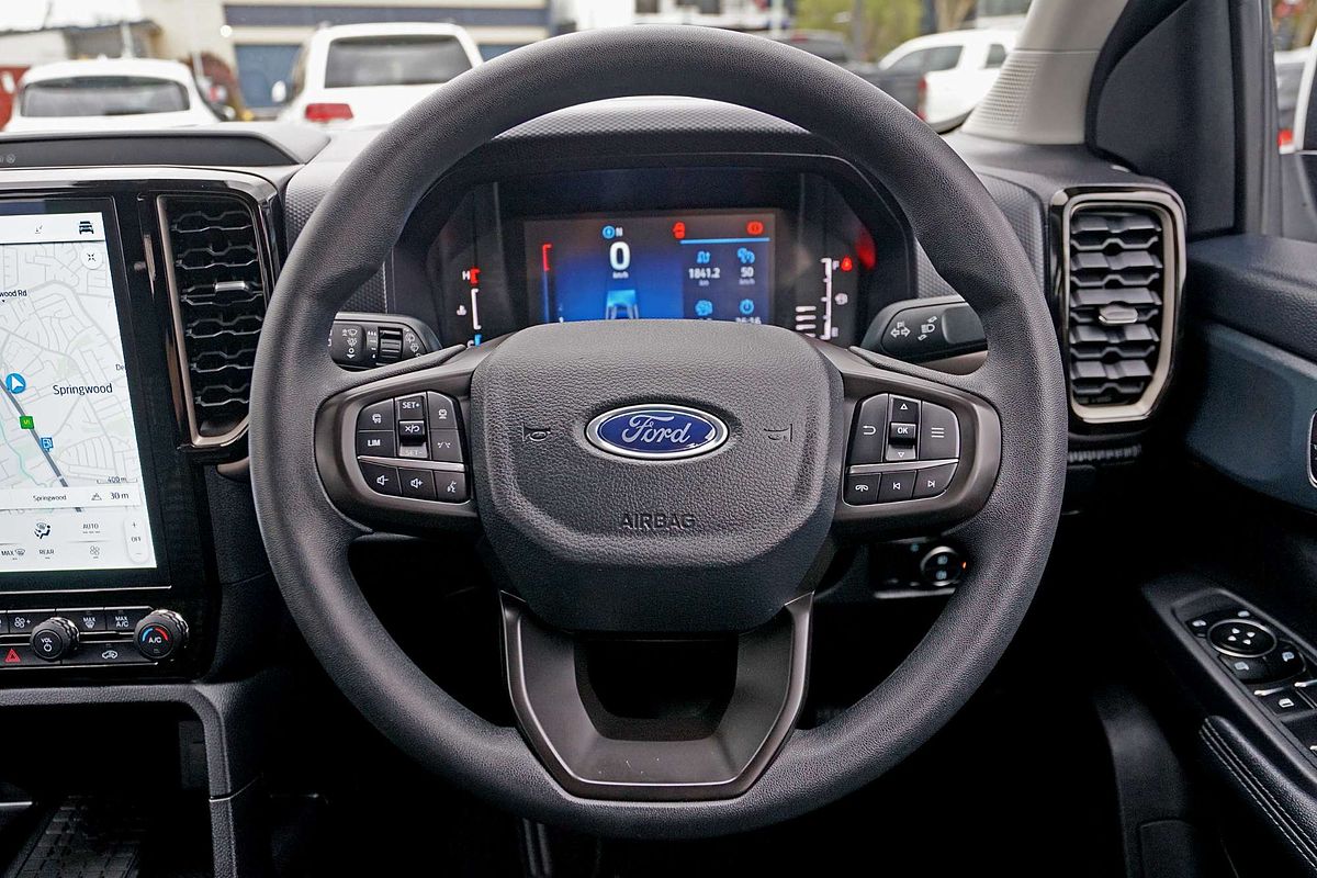 2022 Ford Everest Ambiente