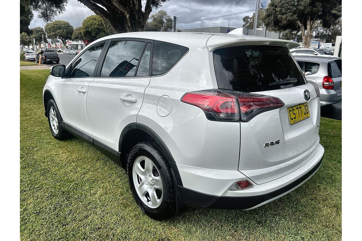 2018 Toyota RAV4 GX ASA44R