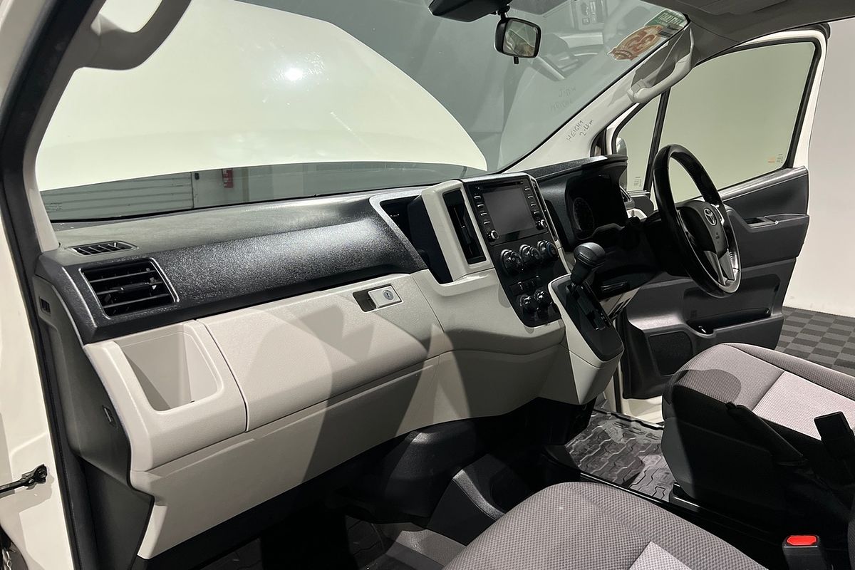 2019 Toyota HiAce Commuter High Roof Super LWB GDH322R