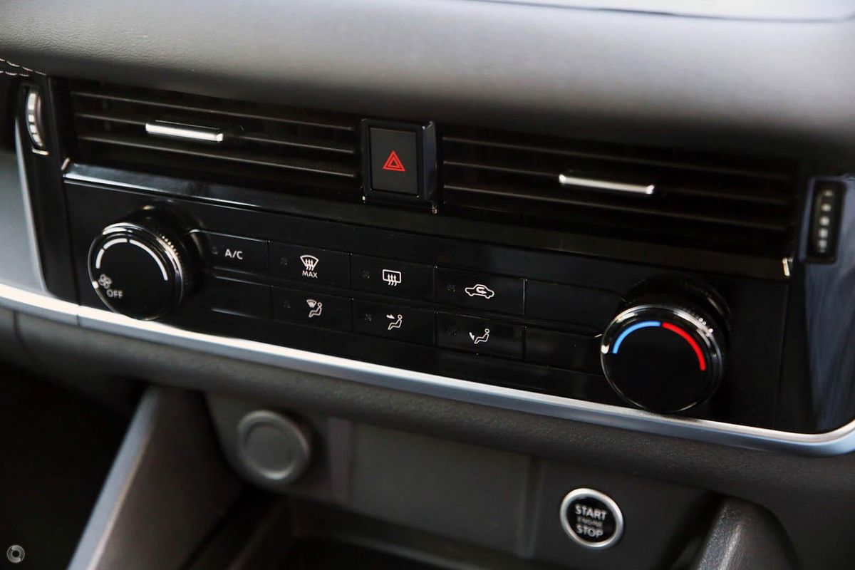 2024 Nissan QASHQAI ST+ J12