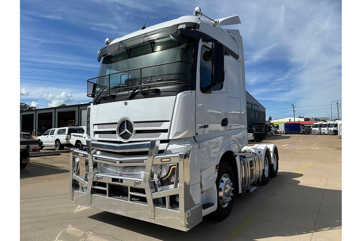 2023 Mercedes-Benz Actros 2658