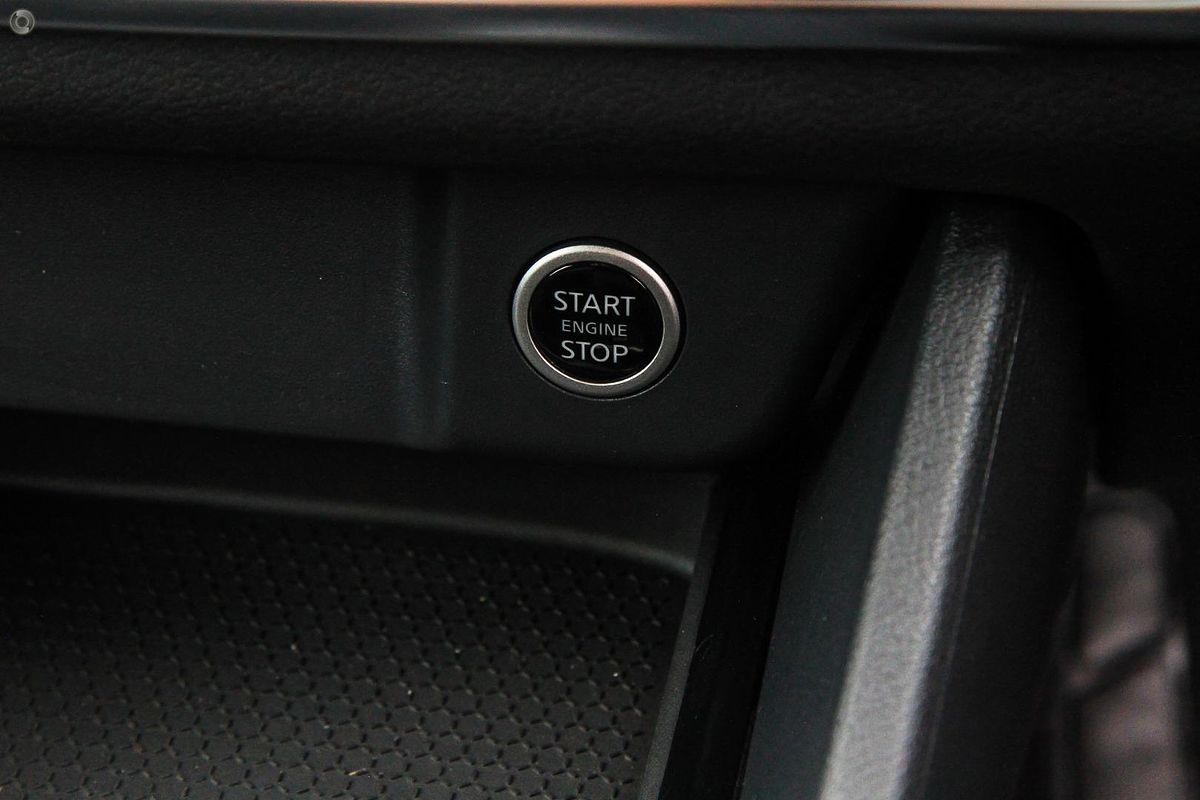 2024 Nissan QASHQAI ST+ J12