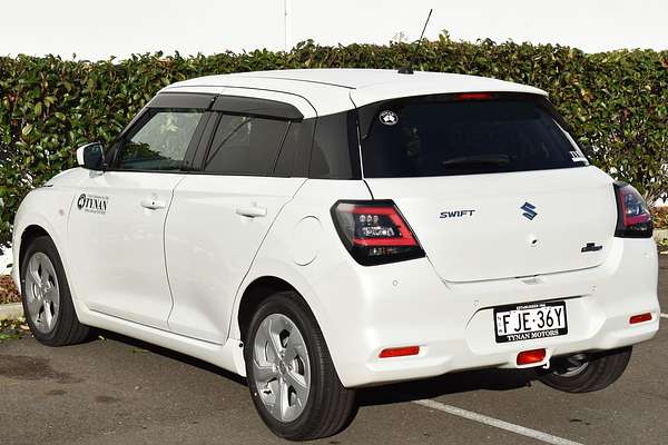 2024 Suzuki Swift Hybrid Plus UZ