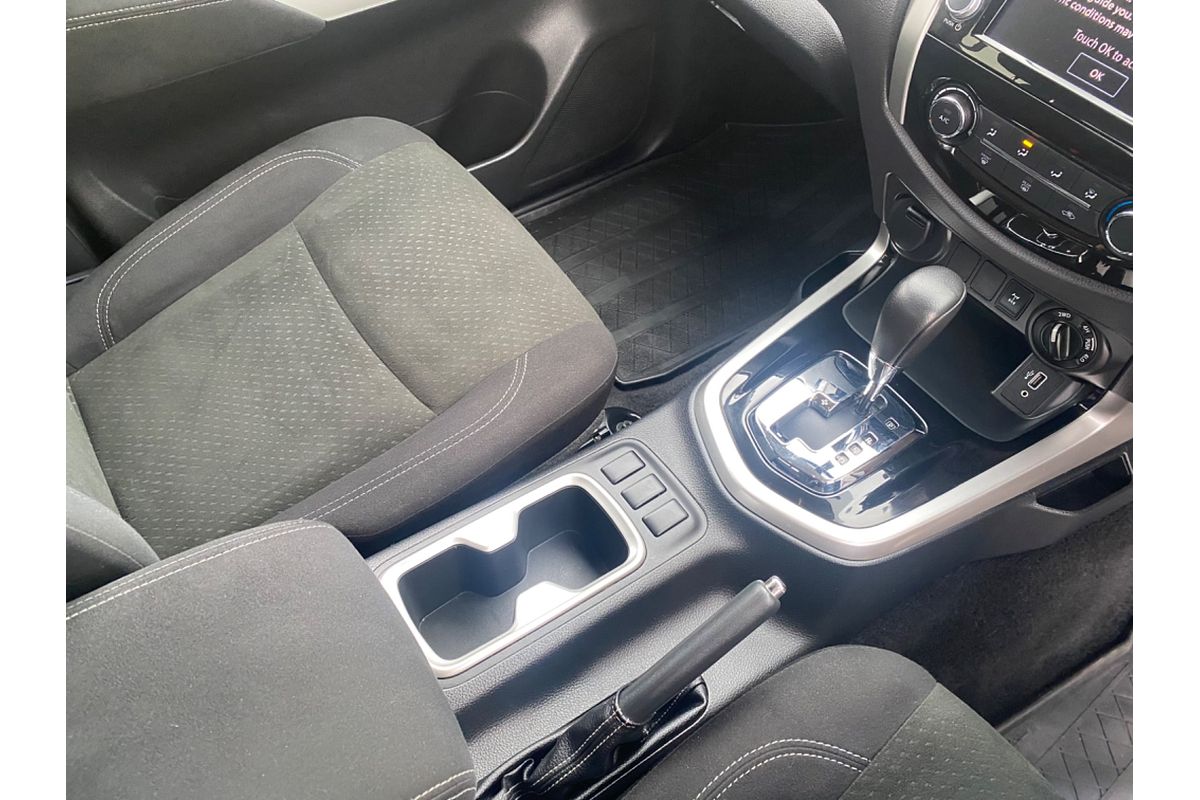2020 Nissan Navara ST D23 Series 4 4X4
