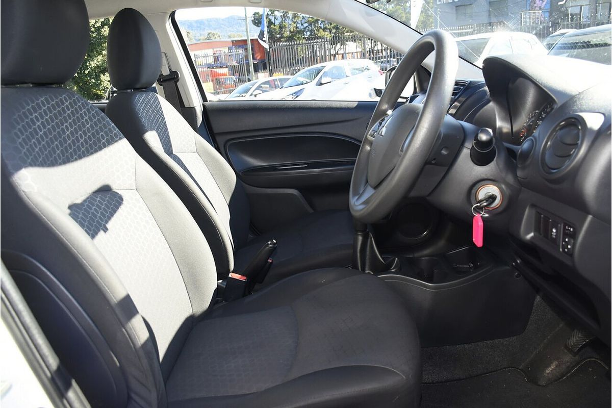 2014 Mitsubishi Mirage ES LA MY14