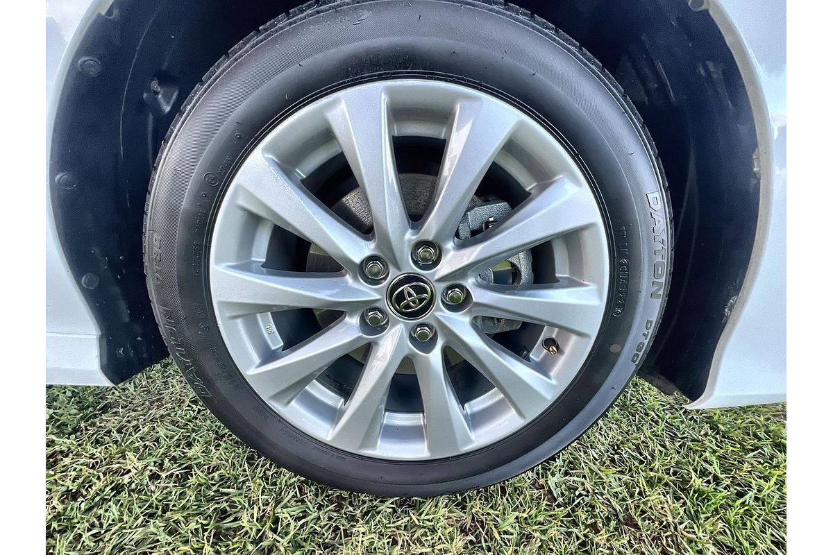 2020 Toyota Camry Ascent Sport AXVH70R