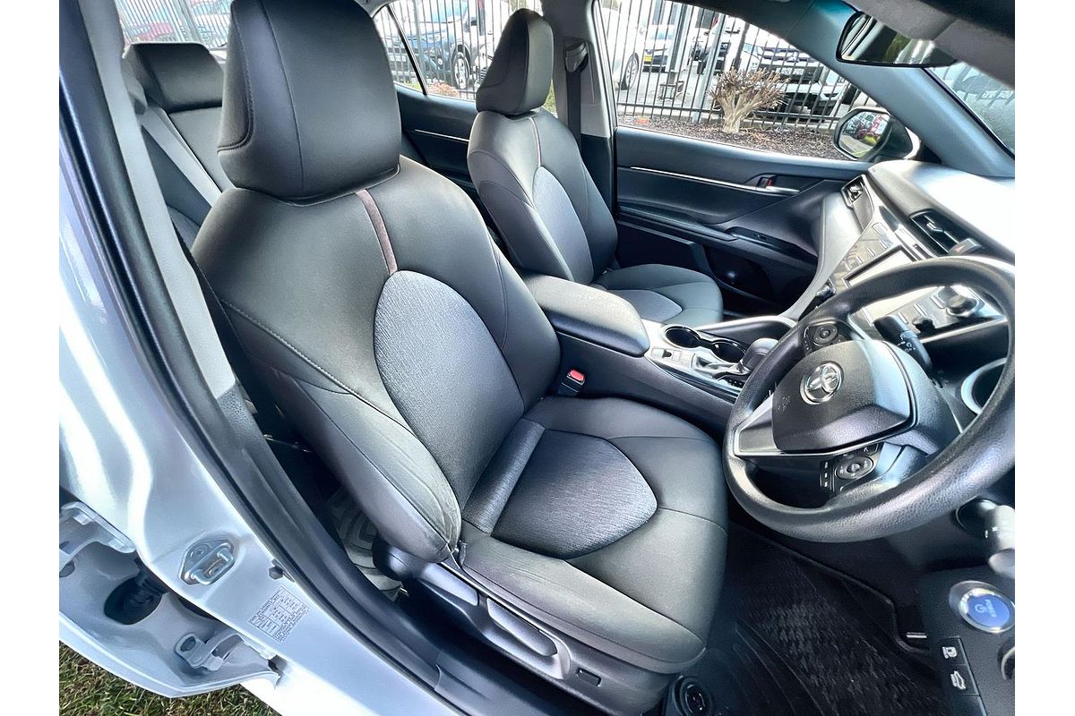 2020 Toyota Camry Ascent Sport AXVH70R