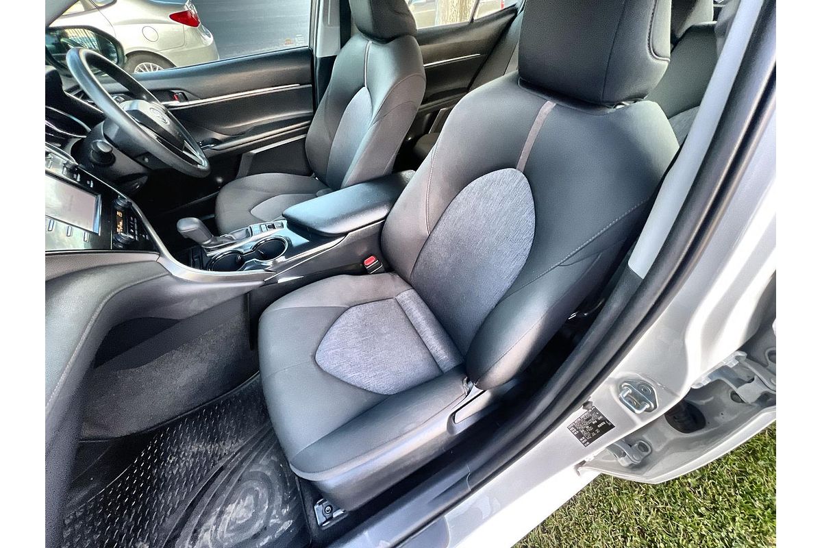 2020 Toyota Camry Ascent Sport AXVH70R