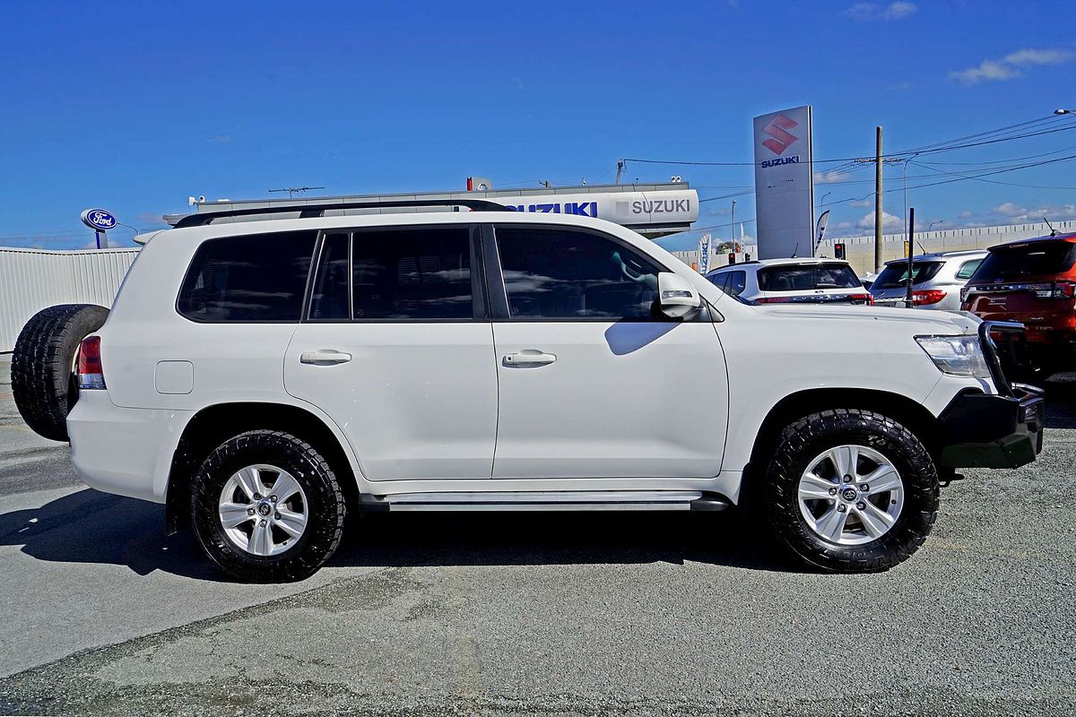 2017 Toyota Landcruiser GXL VDJ200R