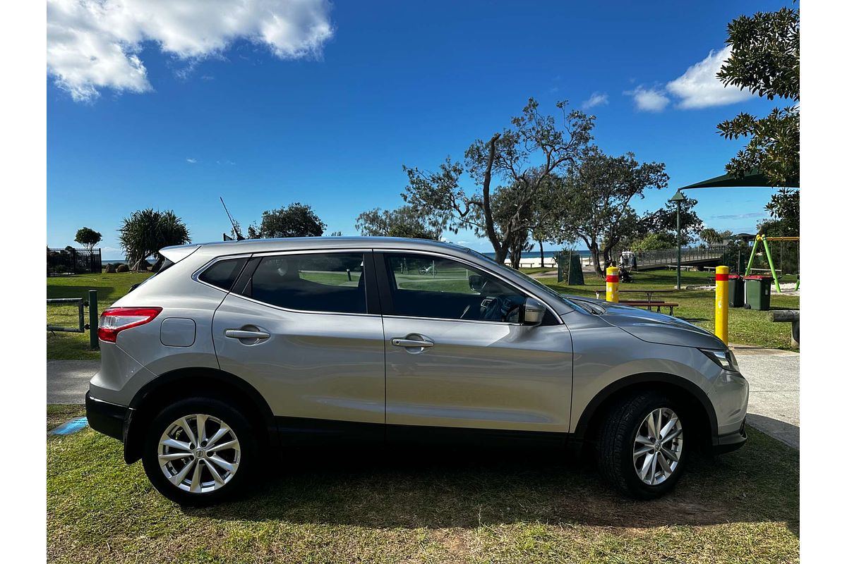 2015 Nissan Qashqai ST J11