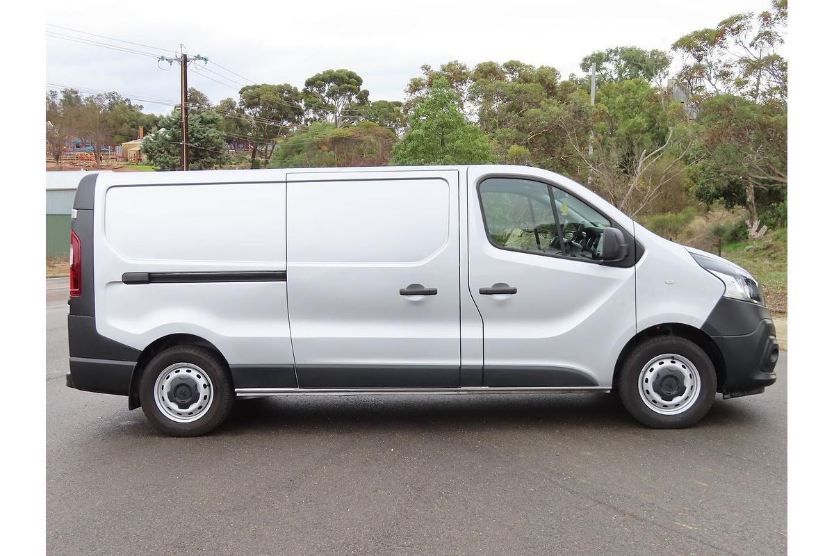 2020 Mitsubishi Express GLX SN