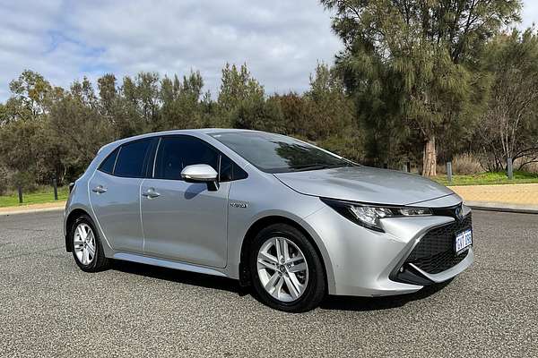 2019 Toyota Corolla SX Hybrid ZWE211R