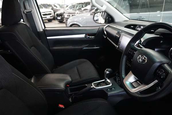 2020 Toyota Hilux SR5 Double Cab GUN126R 4X4