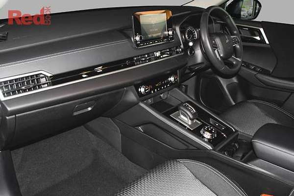 2024 Mitsubishi Outlander ES ZM