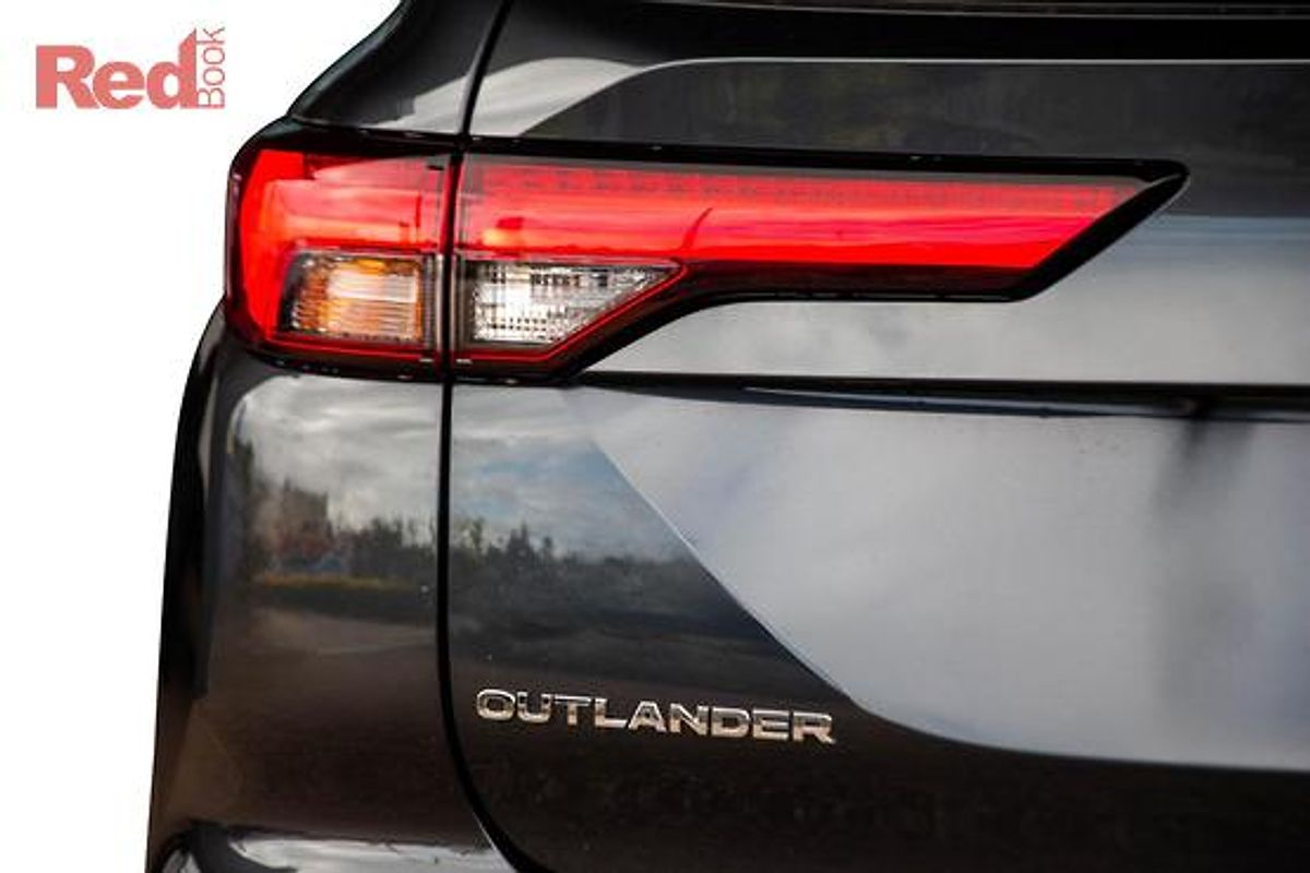 2024 Mitsubishi Outlander ES ZM