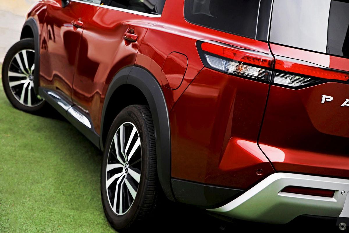 2023 Nissan Pathfinder Ti-L R53