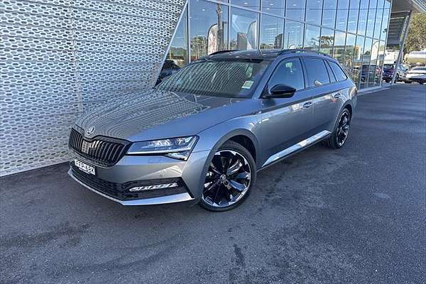 2023 ŠKODA Superb 206TSI SportLine NP