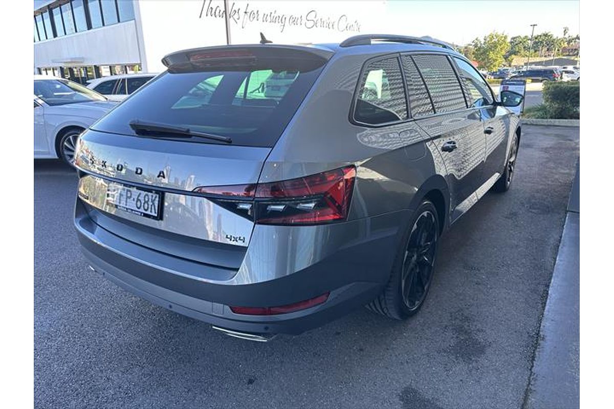 2023 ŠKODA Superb 206TSI SportLine NP