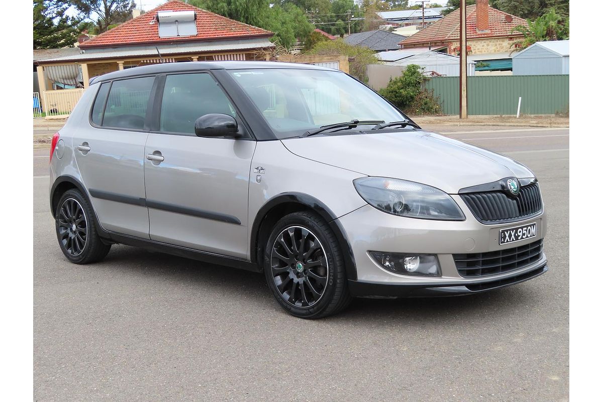 2012 ŠKODA Fabia 77TSI Monte Carlo 5JF