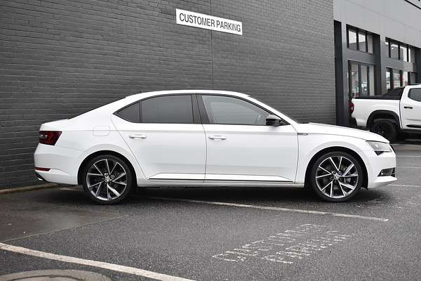 2017 ŠKODA Superb 206TSI SportLine NP