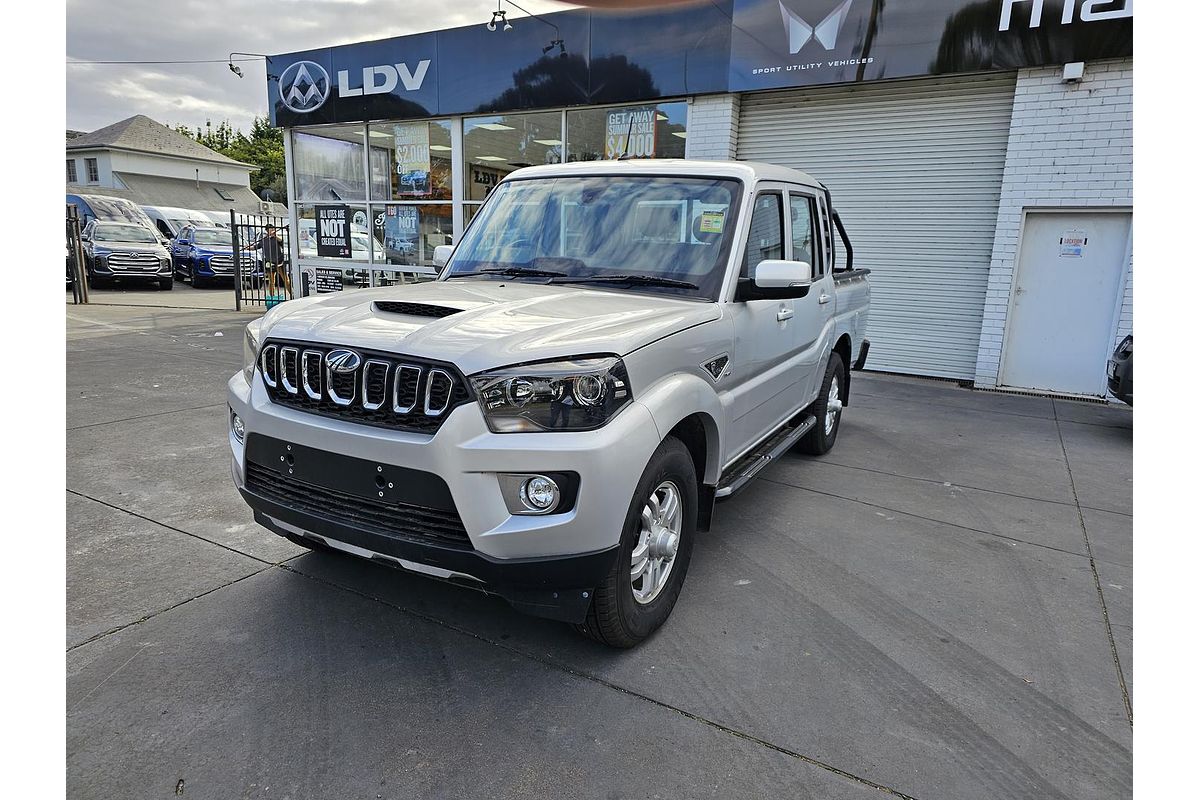 2022 Mahindra PIK-UP S11 4X4