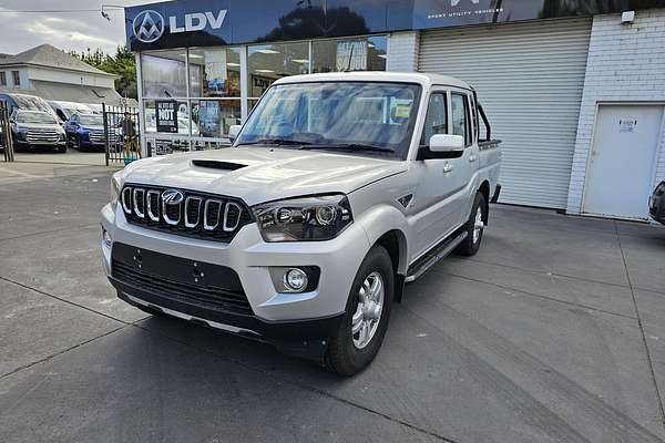 2022 Mahindra PIK-UP S11 4X4