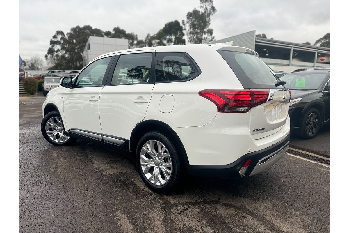 2021 Mitsubishi Outlander ES ZL