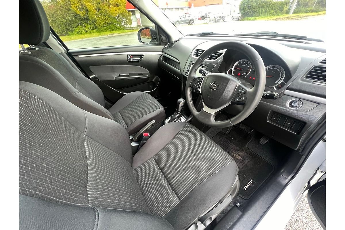 2015 Suzuki Swift GLX Navigator FZ