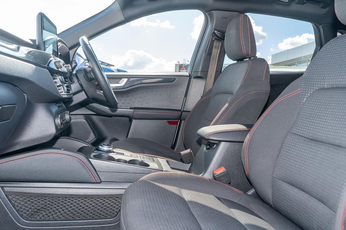 2020 Ford Escape ST-Line ZH