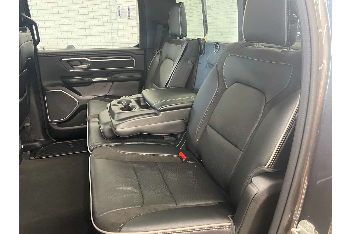 2024 RAM 1500 Laramie Sport RamBox DT 4X4