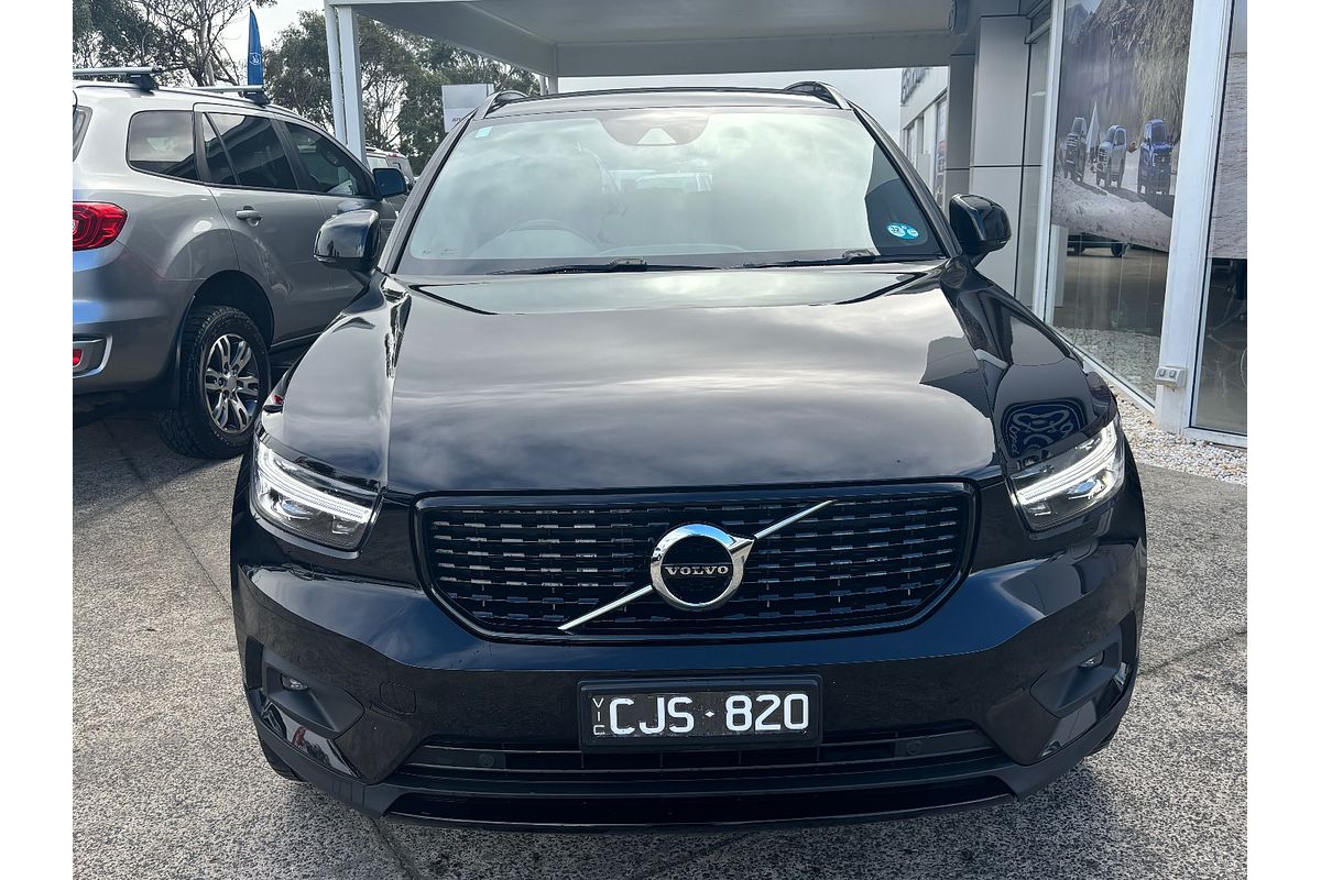 2021 Volvo XC40 T5 R-Design