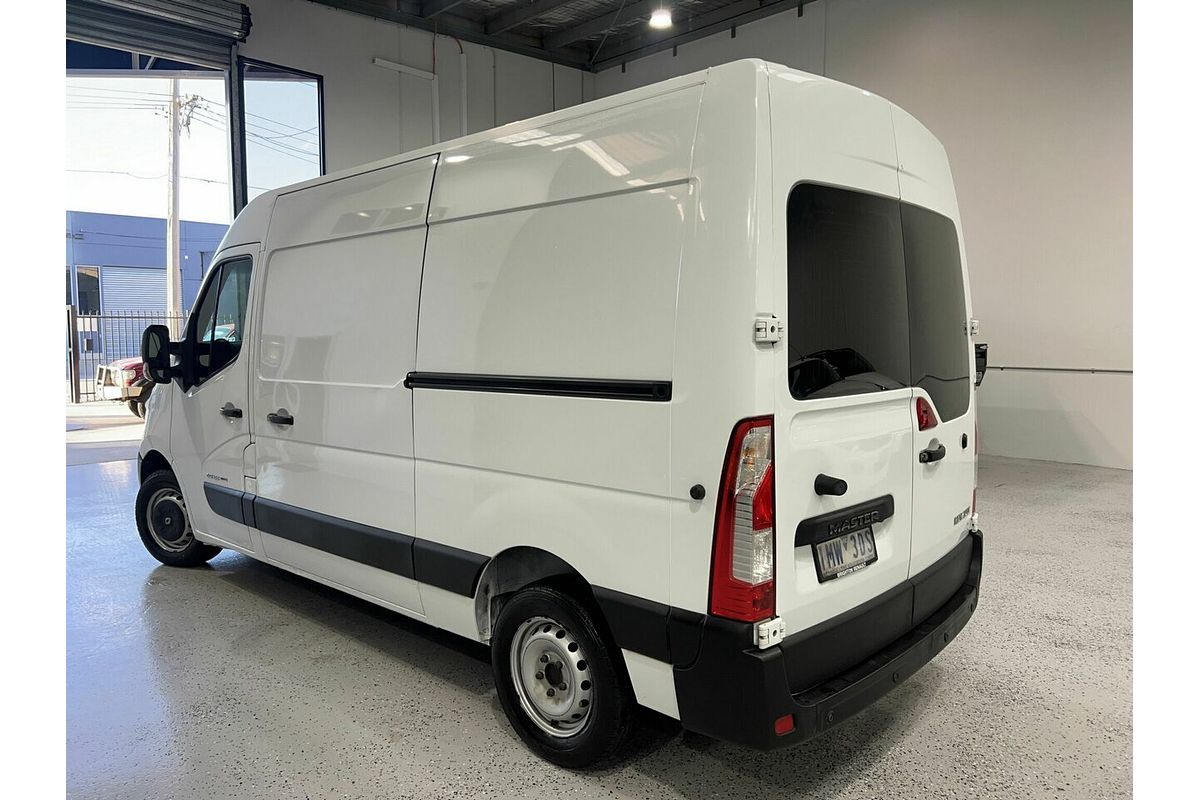 2018 Renault Master Mid Roof MWB X62