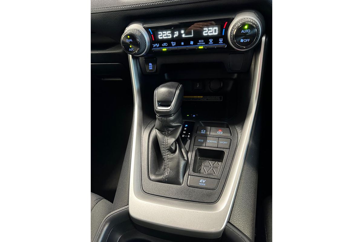 2020 Toyota RAV4 GXL AXAH52R
