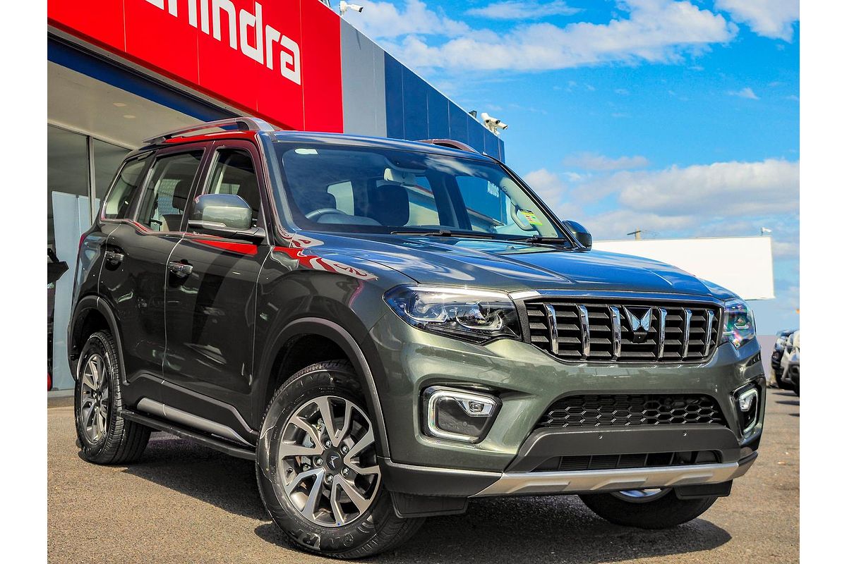 2023 Mahindra Scorpio Z8
