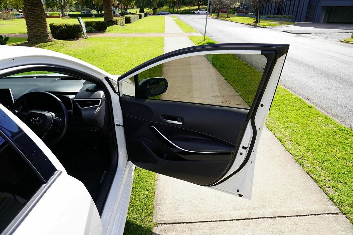 2022 Toyota Corolla ZR Hybrid ZWE219R