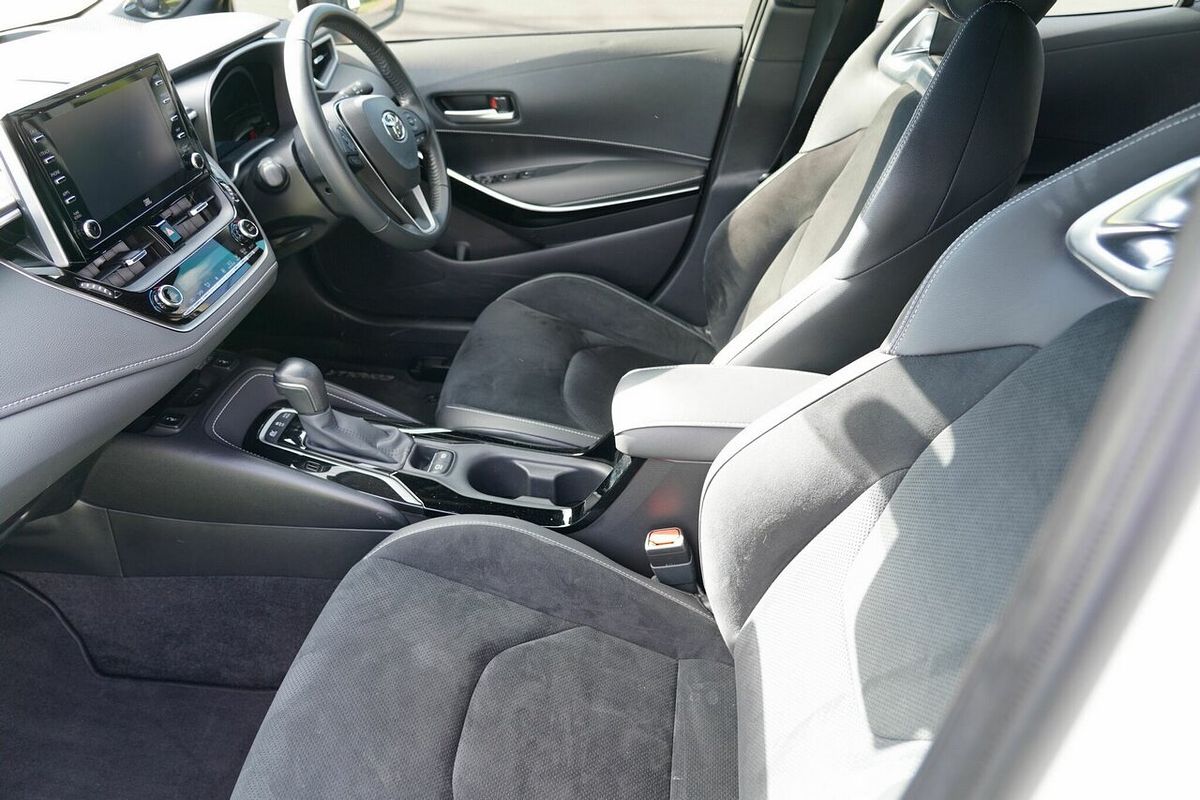2022 Toyota Corolla ZR Hybrid ZWE219R