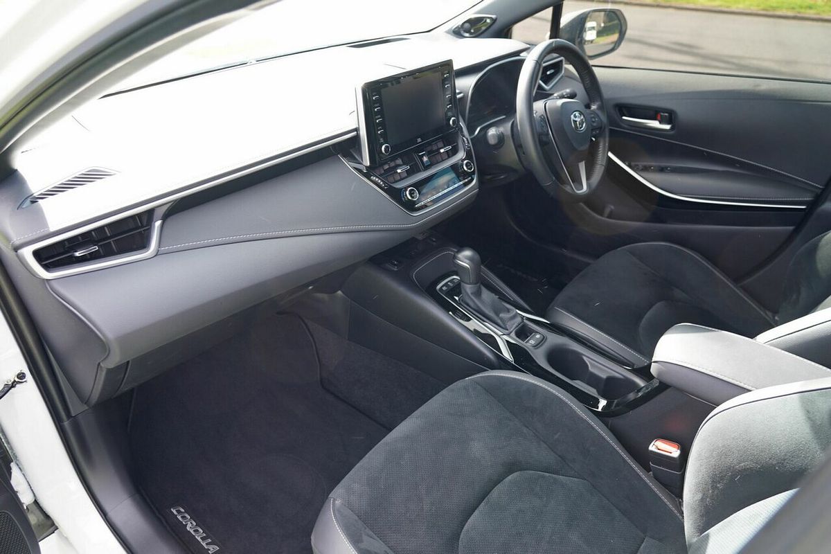 2022 Toyota Corolla ZR Hybrid ZWE219R