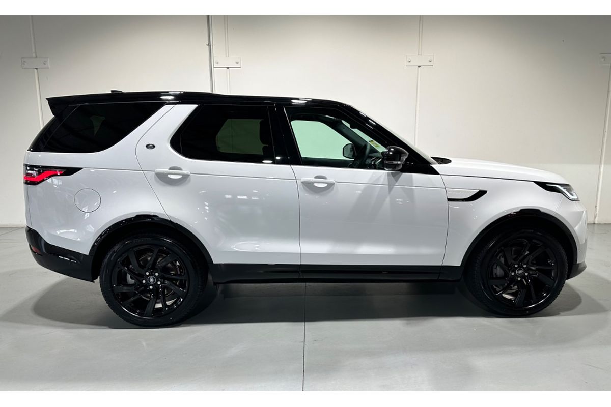 2024 Land Rover Discovery D300 Dynamic SE Series 5